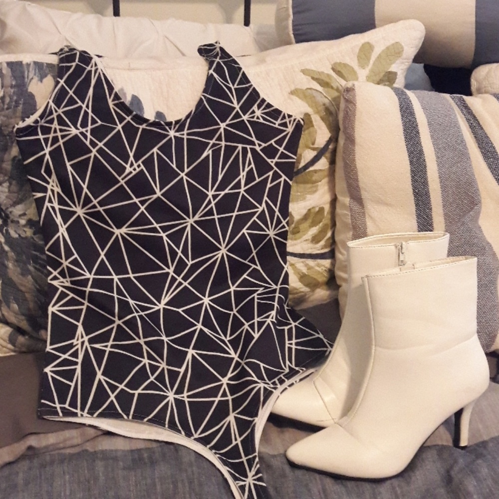 NWOT VERY HOT BODYSUIT